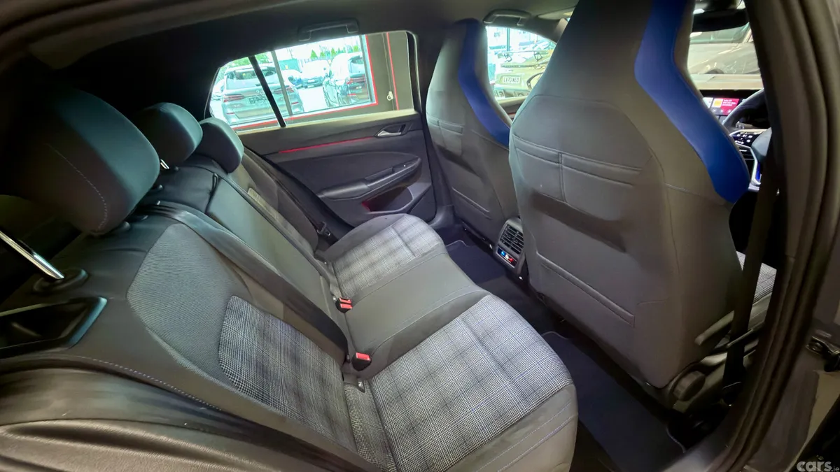 Volkswagen Golf Hatchback, Petrol Hybrid, 2023, Grey
