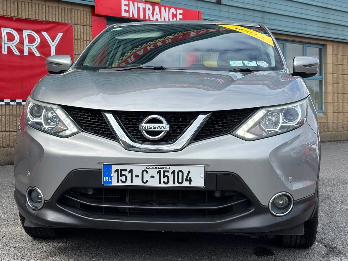 Nissan Qashqai Hatchback, Petrol, 2015, Silver