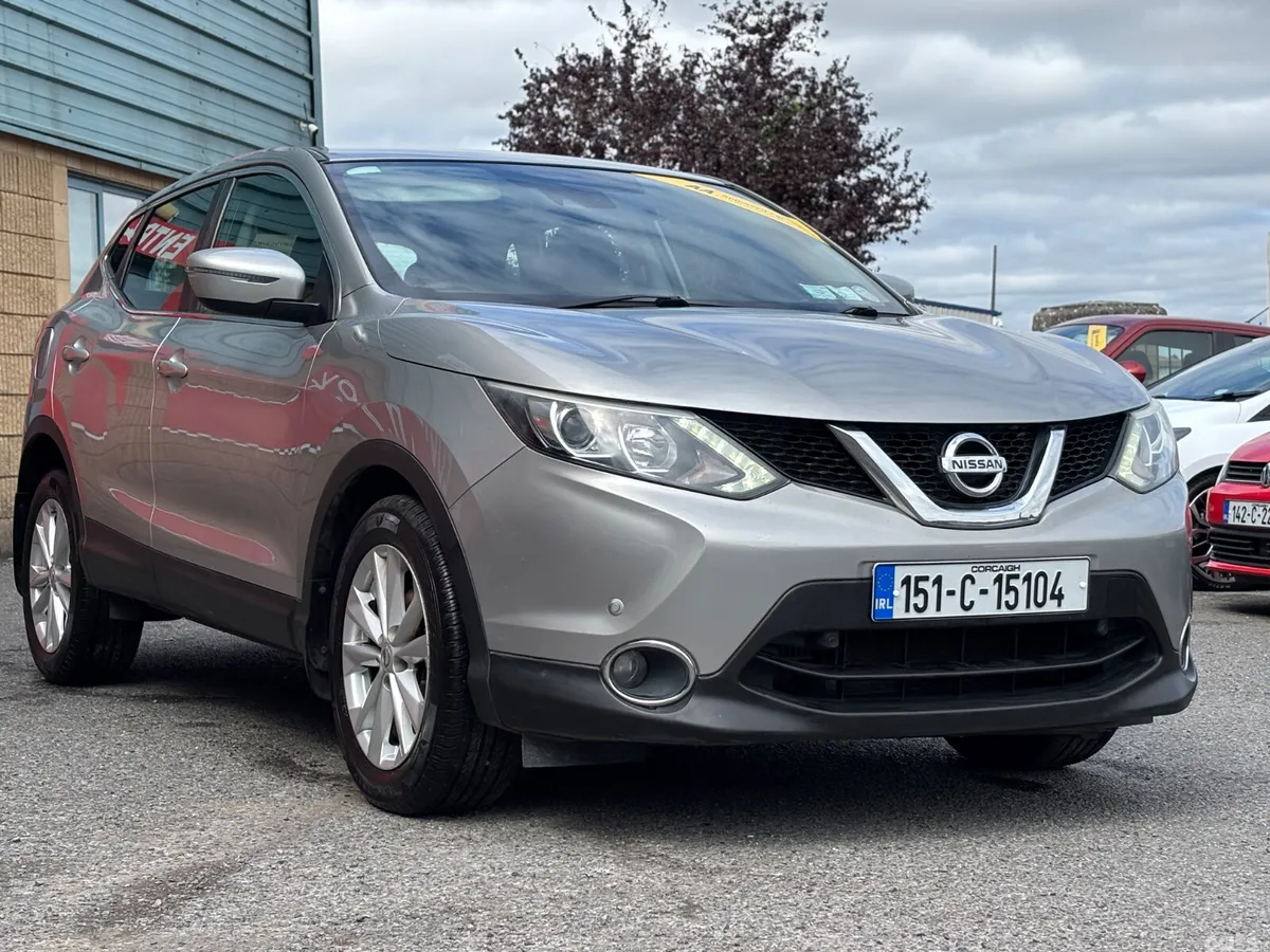 Nissan Qashqai Hatchback, Petrol, 2015, Silver
