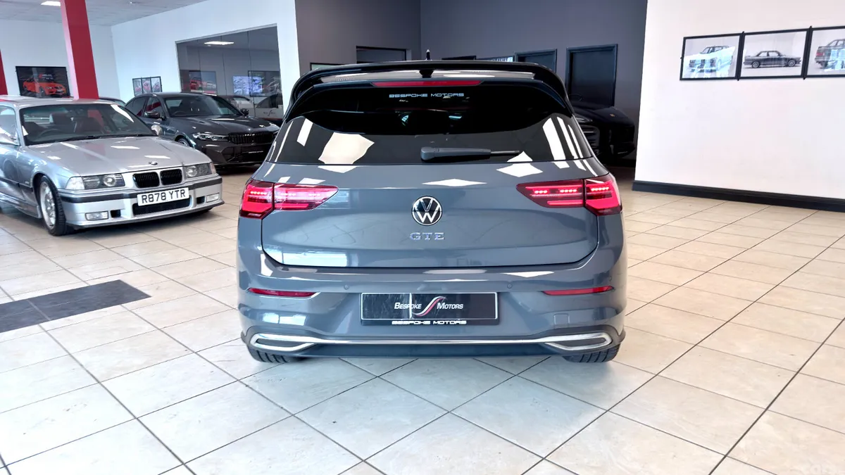 Volkswagen Golf Hatchback, Petrol Hybrid, 2023, Grey