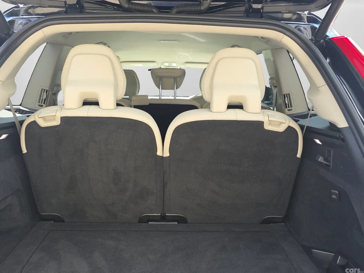 Volvo XC90 SUV, Petrol Plug-in Hybrid, 2023, Black