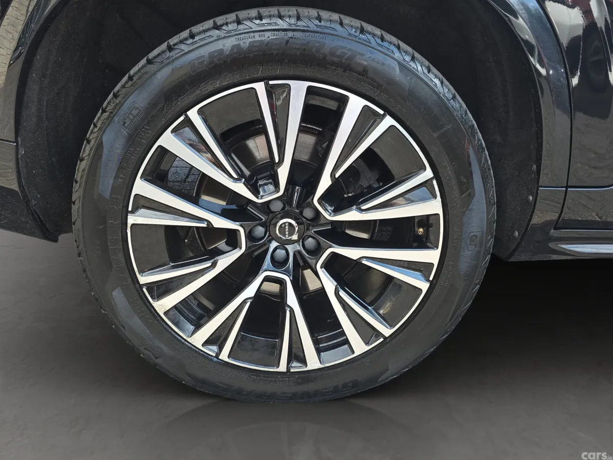 Volvo XC90 SUV, Petrol Plug-in Hybrid, 2023, Black