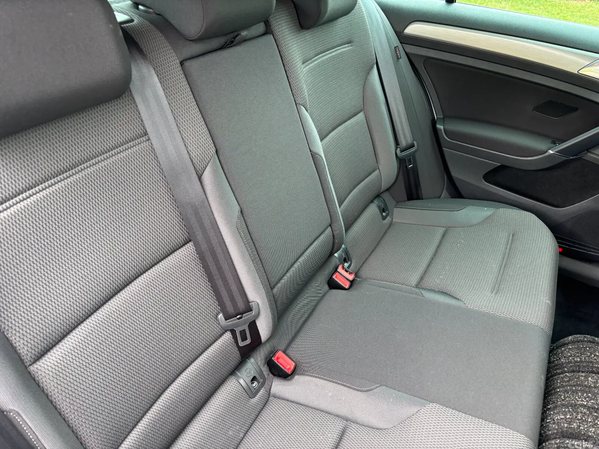 Volkswagen Golf Hatchback, Petrol, 2016, White