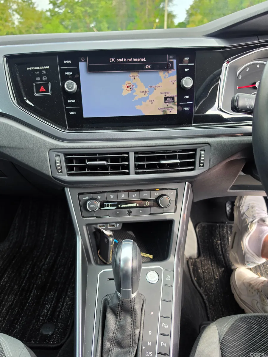 Volkswagen Polo Hatchback, Petrol, 2018, Blue