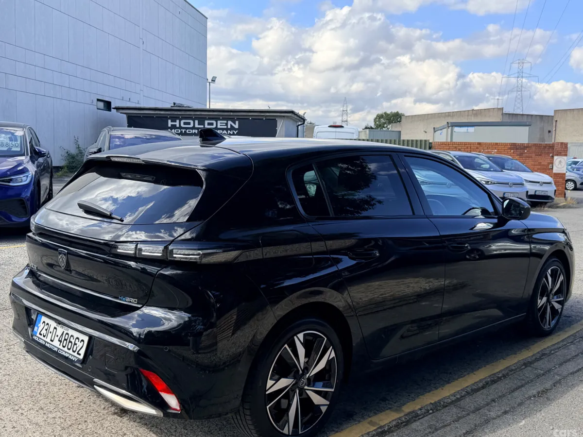 Peugeot 308 Hatchback, Petrol Plug-in Hybrid, 2023, Black