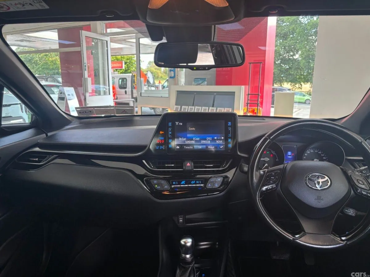 Toyota C-HR SUV, Petrol Hybrid, 2018, Grey