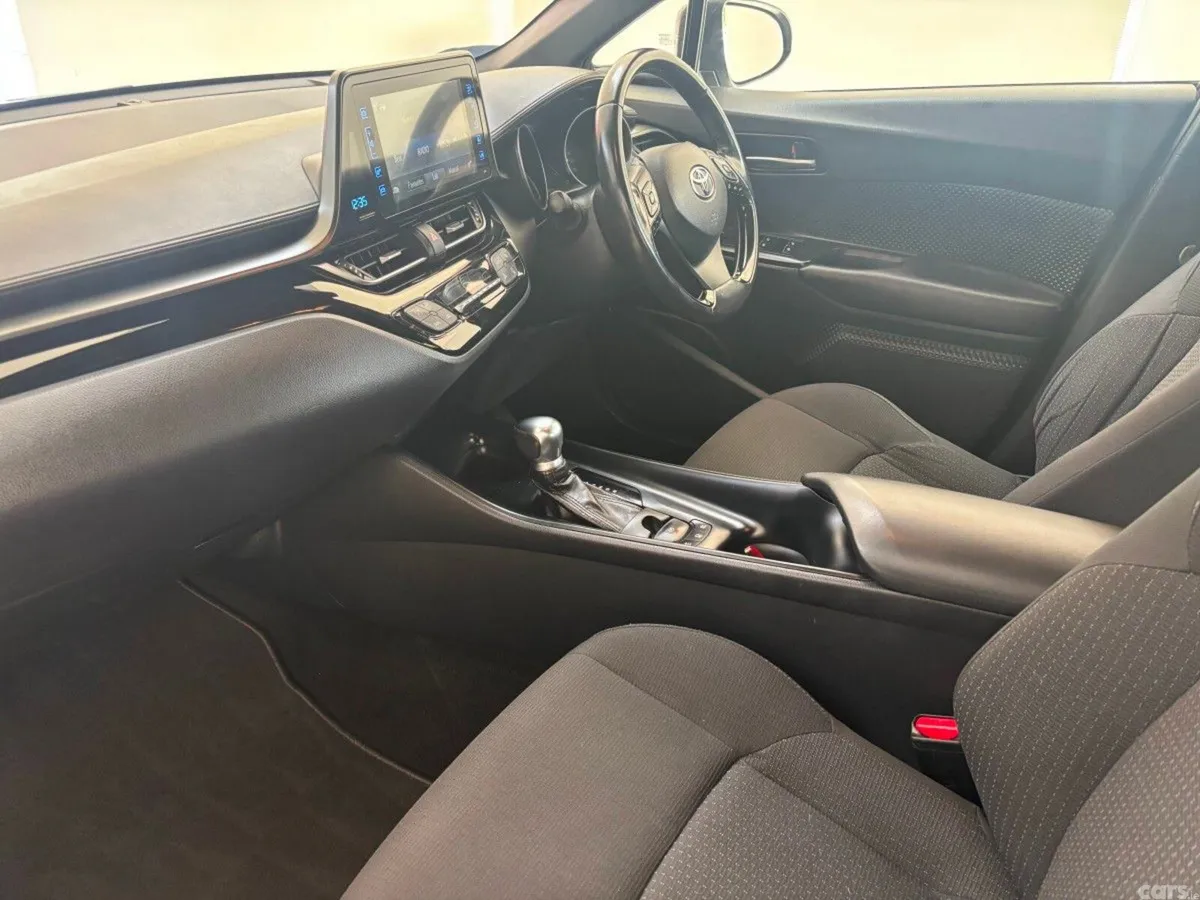 Toyota C-HR SUV, Petrol Hybrid, 2018, Grey