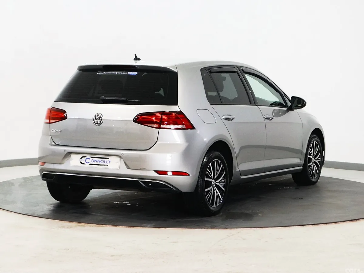 Volkswagen Golf Hatchback, Diesel, 2019, Silver