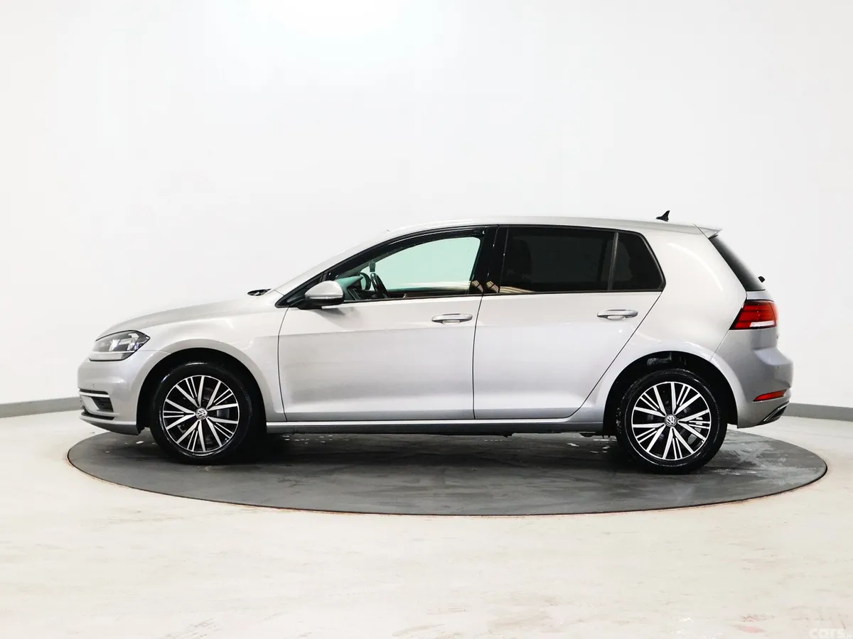 Volkswagen Golf Hatchback, Diesel, 2019, Silver