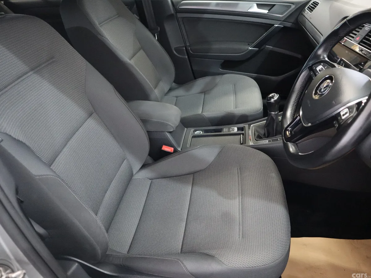 Volkswagen Golf Hatchback, Diesel, 2019, Silver