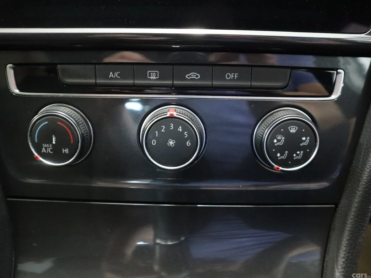 Volkswagen Golf Hatchback, Diesel, 2019, Silver