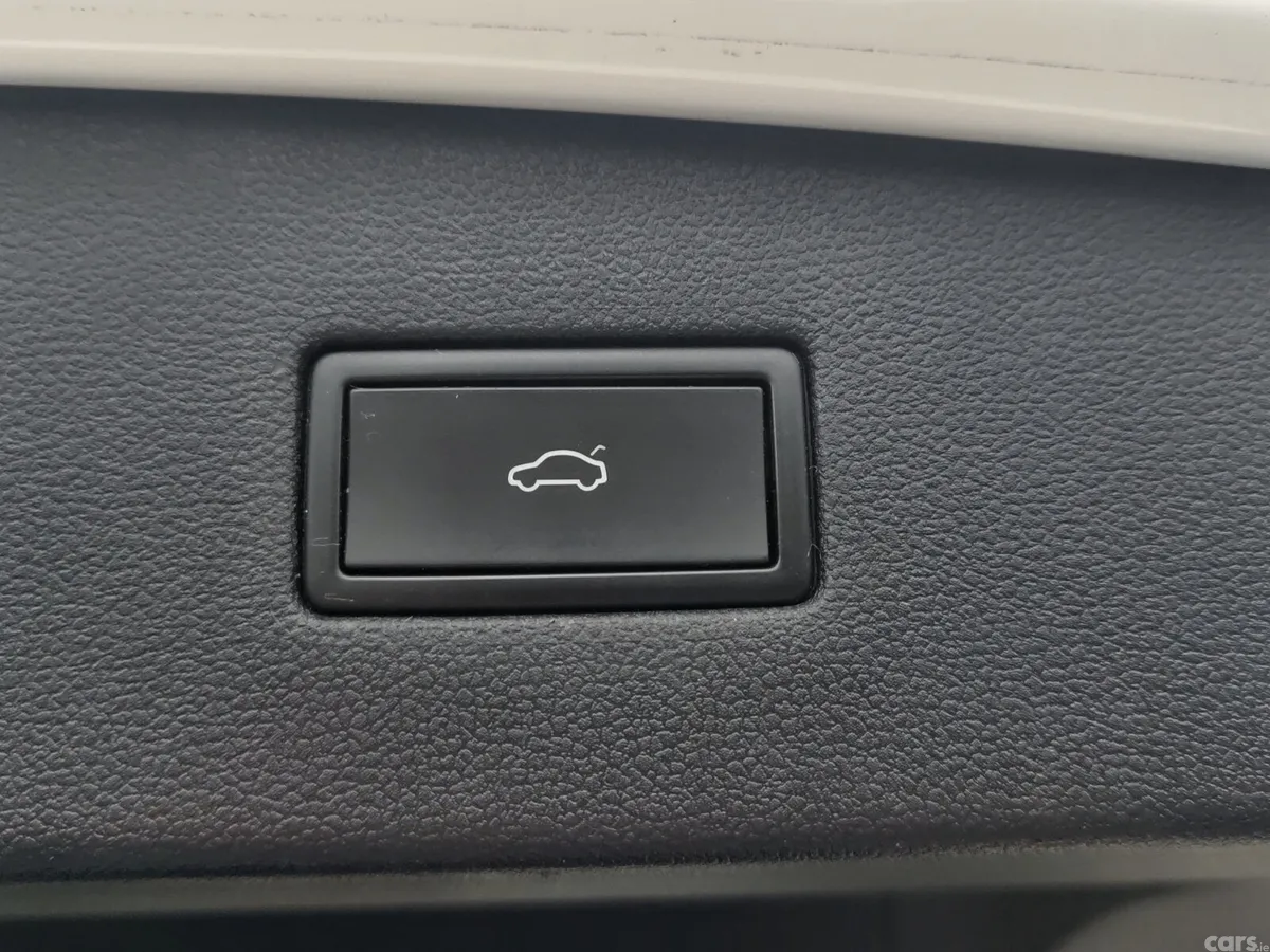 Volkswagen Tiguan Allspace SUV, Diesel, 2022, White