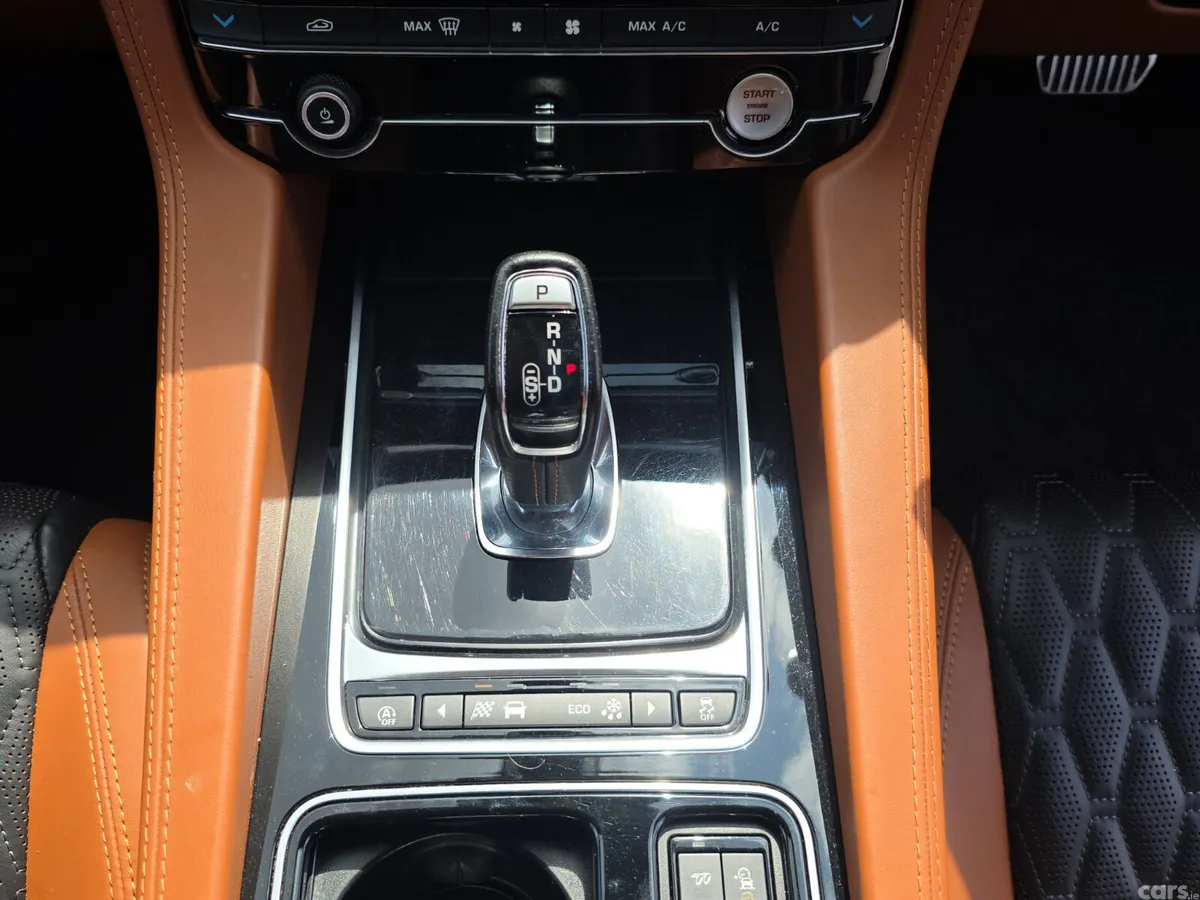 Jaguar F-Pace SUV, Petrol, 2019, Black