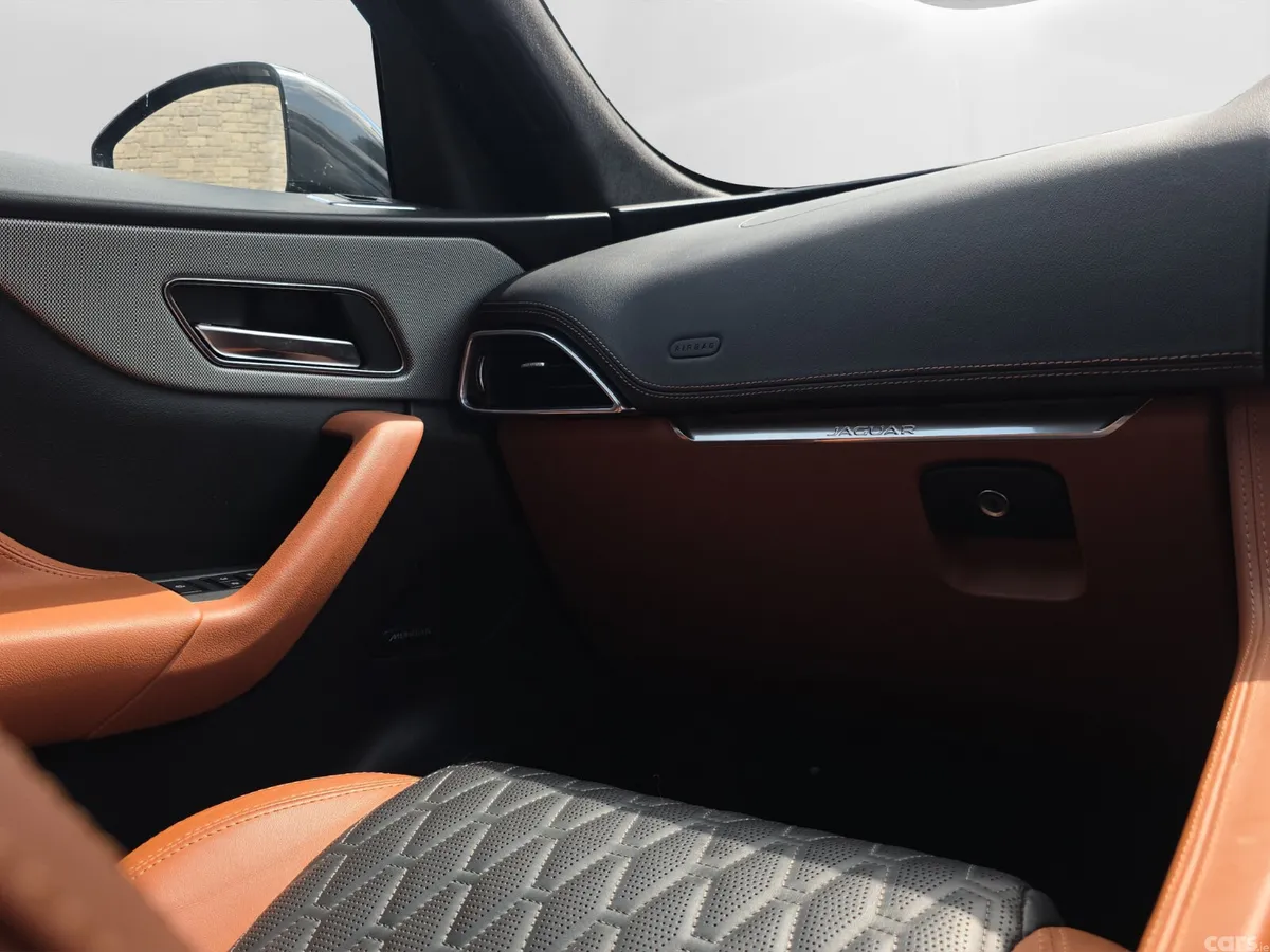 Jaguar F-Pace SUV, Petrol, 2019, Black