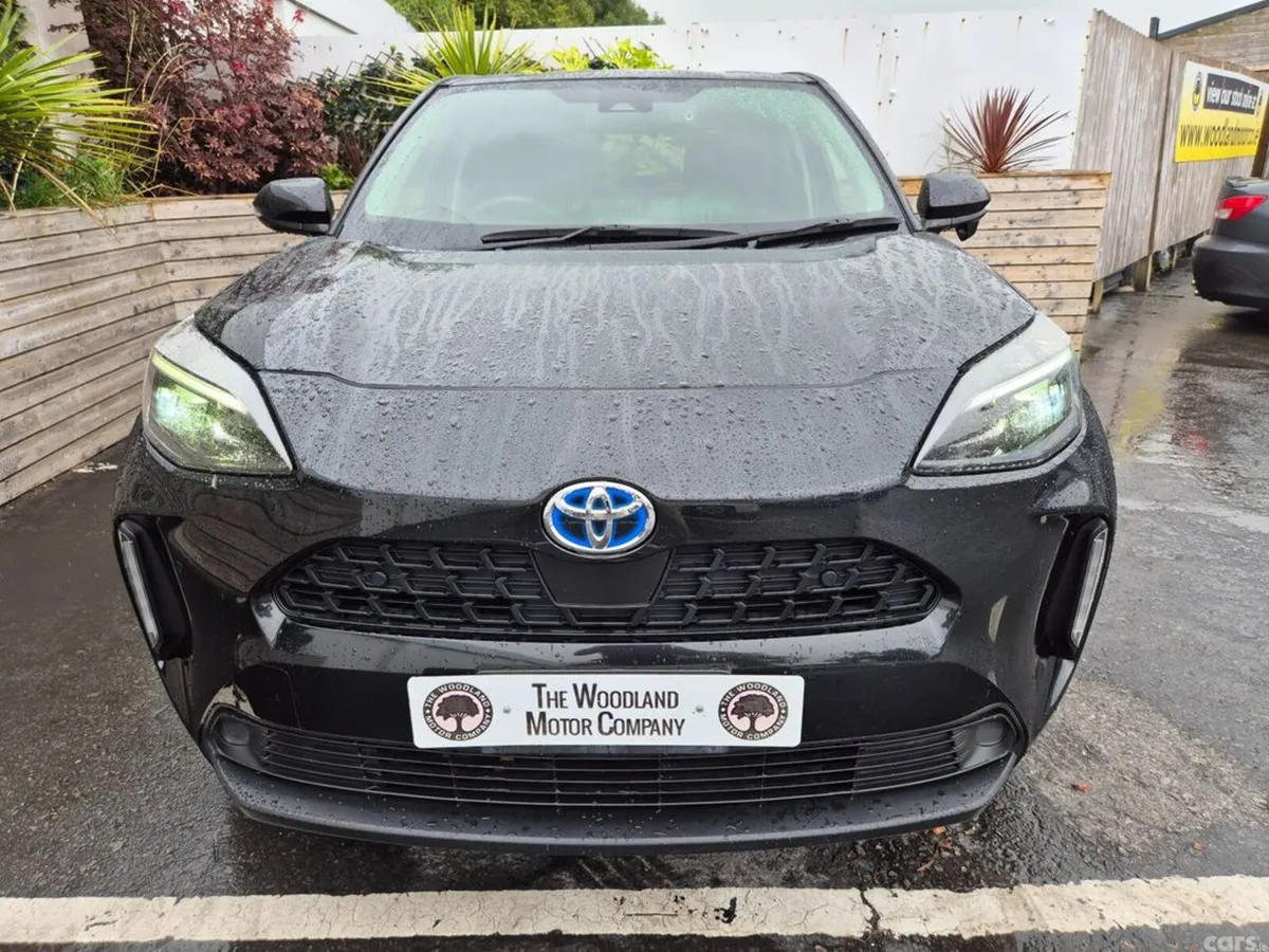 Toyota Yaris Cross SUV, Petrol Hybrid, 2021, Black