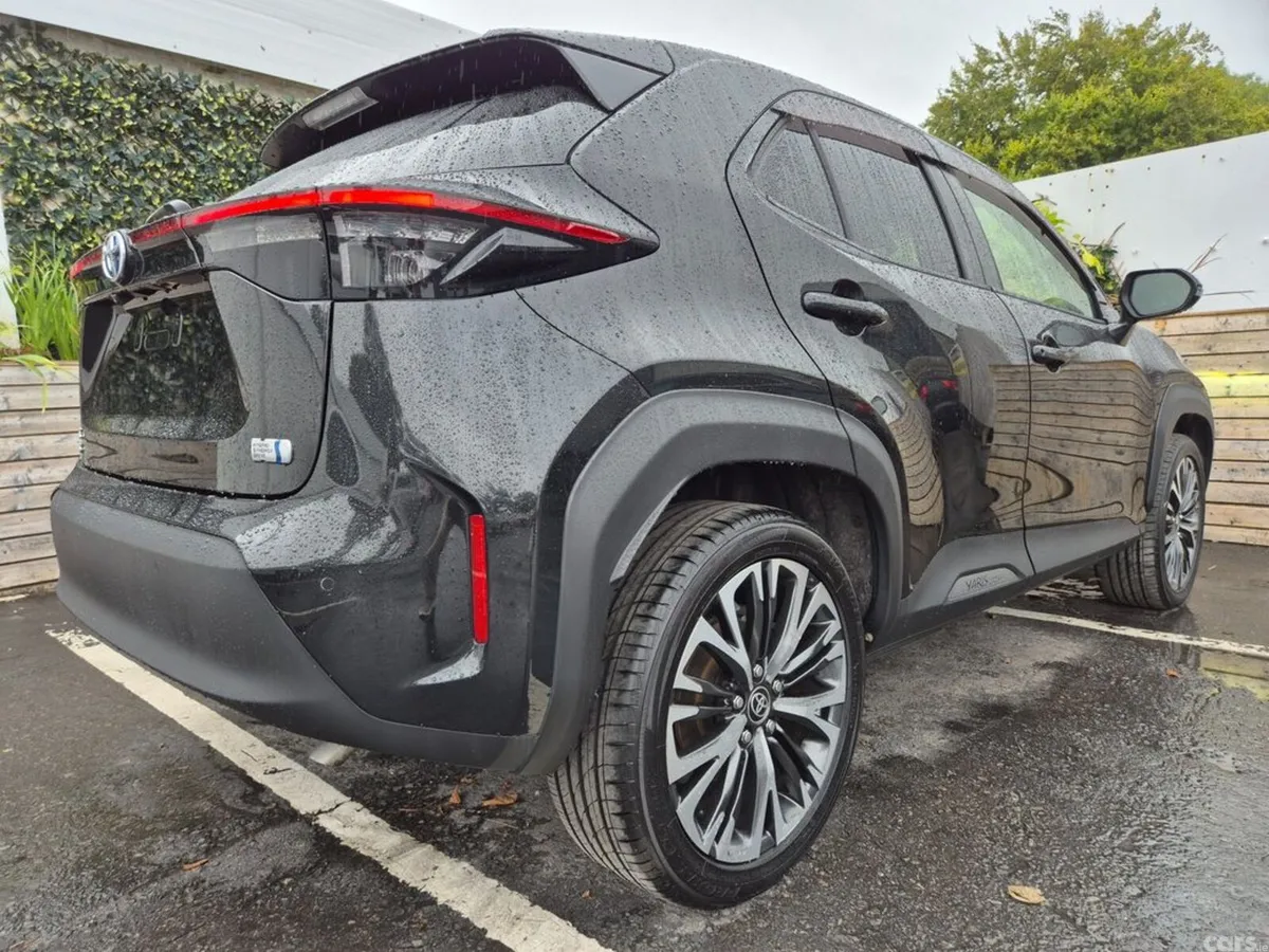 Toyota Yaris Cross SUV, Petrol Hybrid, 2021, Black