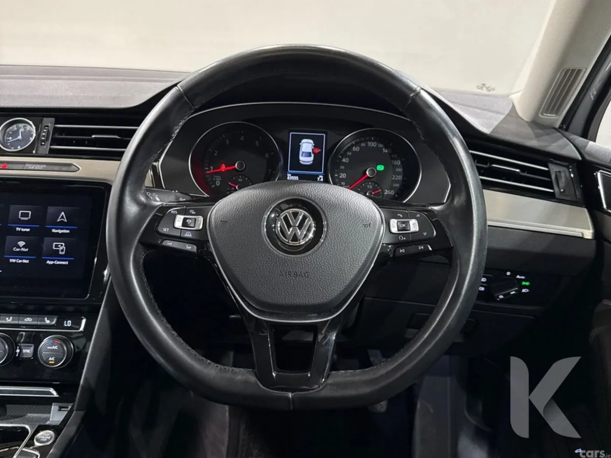 Volkswagen Passat Saloon, Petrol, 2018, White