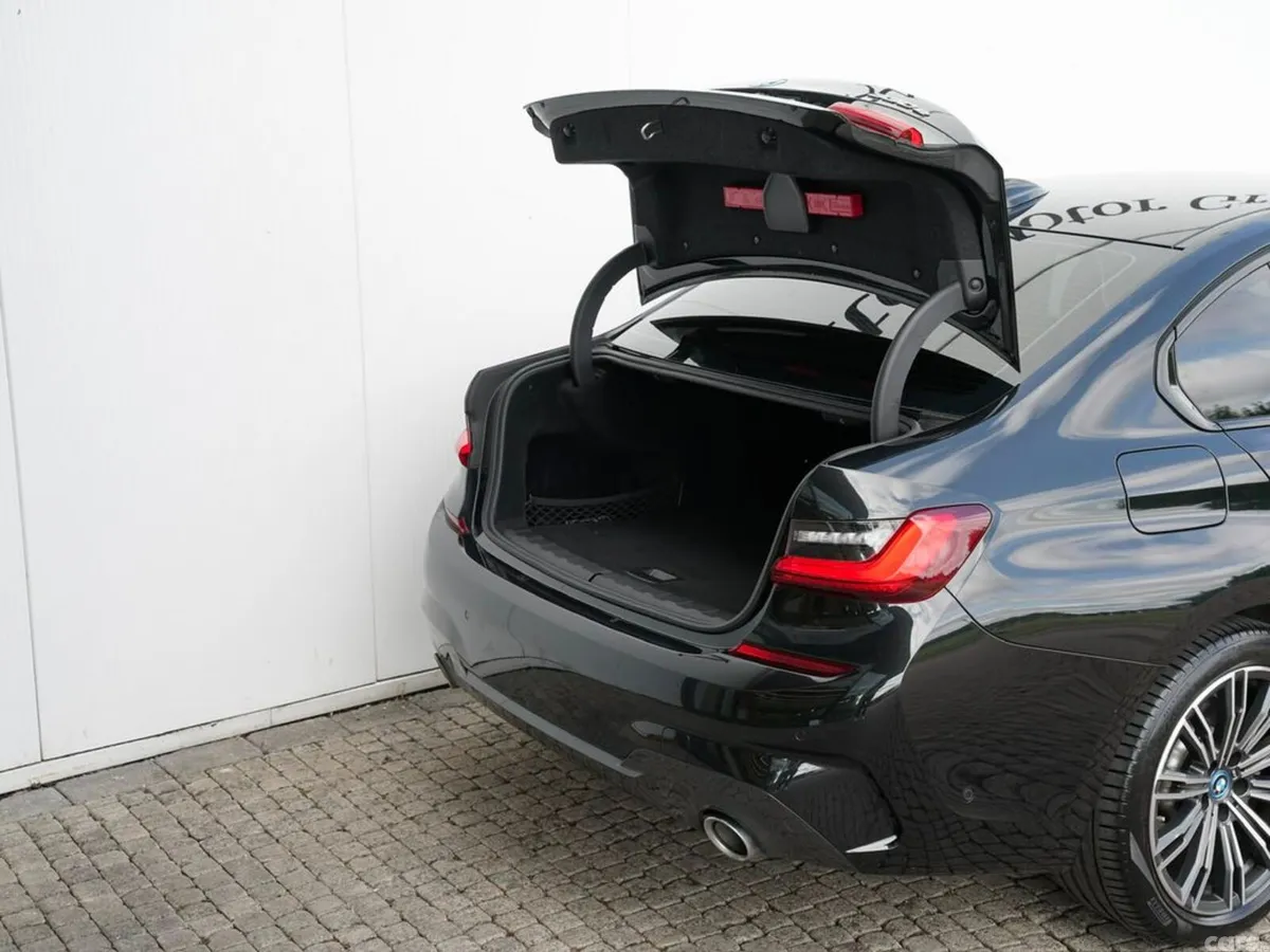 BMW 3-Series Saloon, Petrol Plug-in Hybrid, 2022, Black
