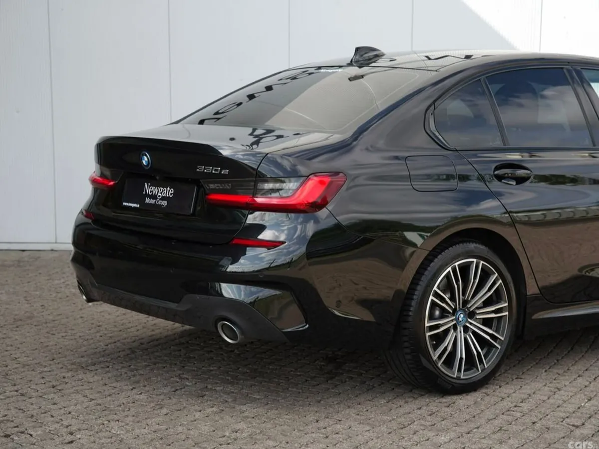 BMW 3-Series Saloon, Petrol Plug-in Hybrid, 2022, Black