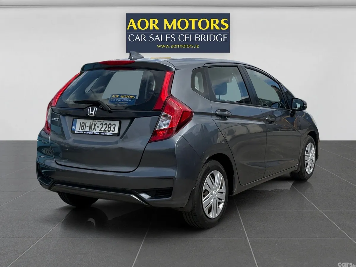 Honda Jazz Hatchback, Petrol, 2018, Grey