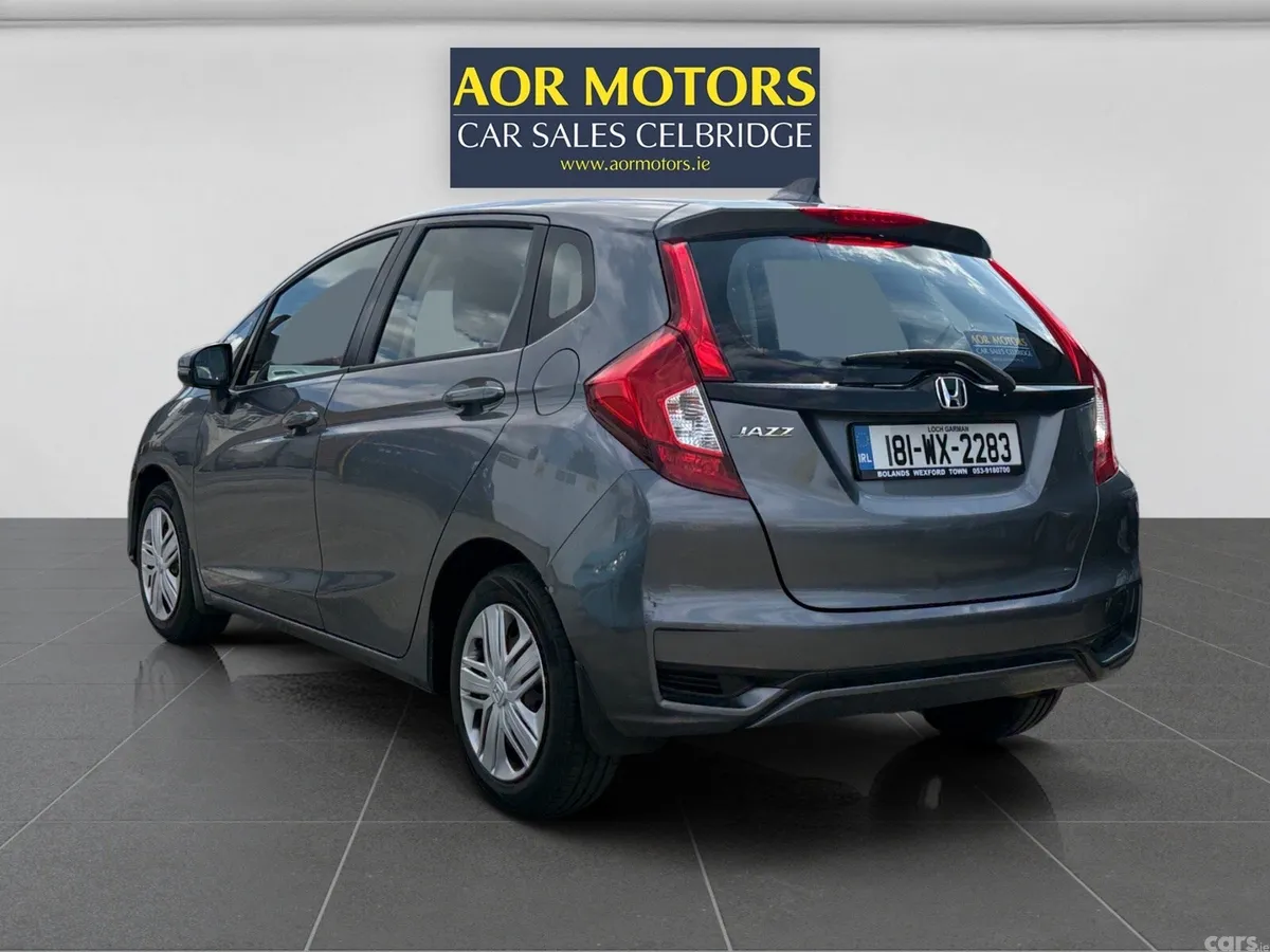 Honda Jazz Hatchback, Petrol, 2018, Grey
