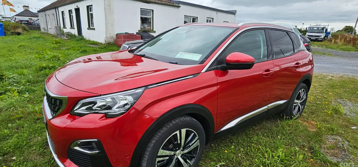 Peugeot 3008 SUV, Petrol, 2017, Red