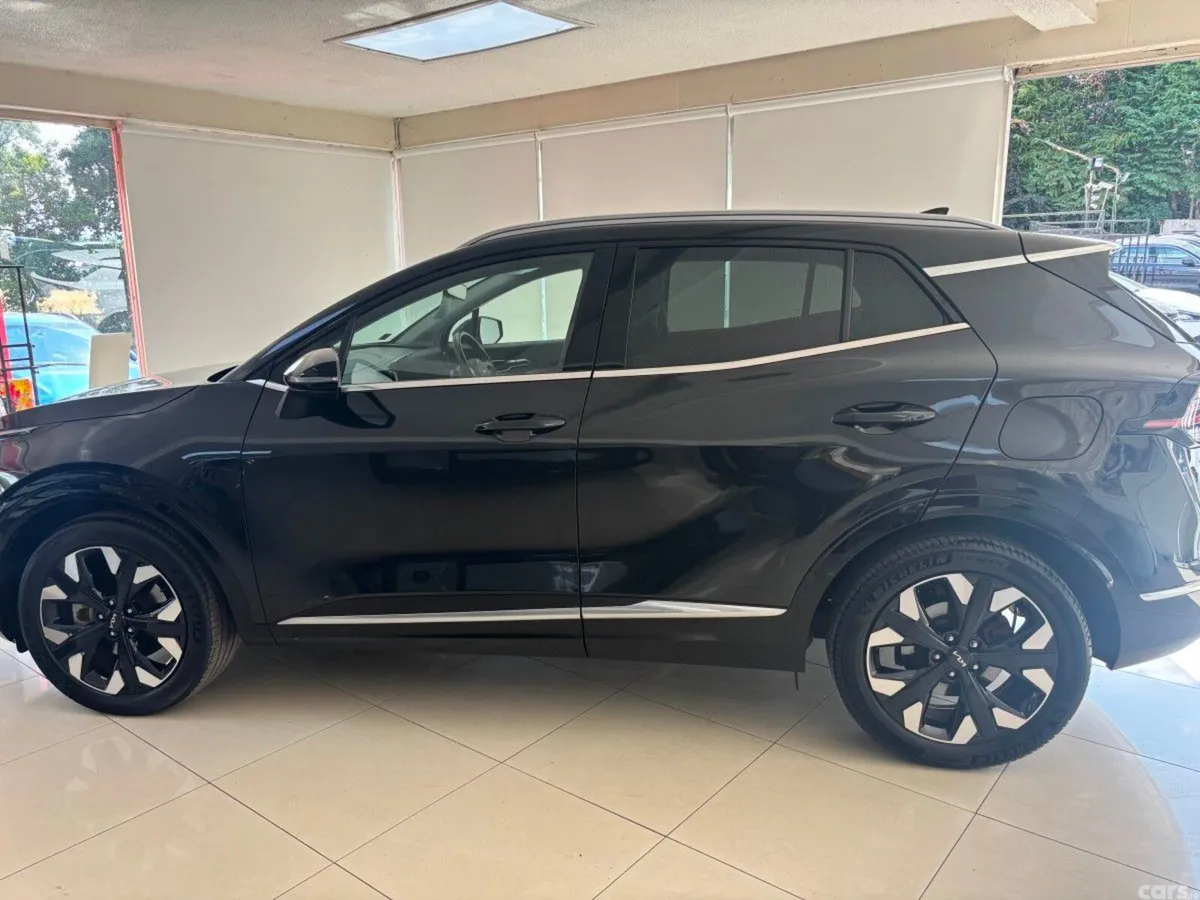 Kia Sportage SUV, Petrol Plug-in Hybrid, 2023, Black