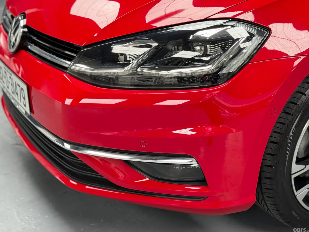 Volkswagen Golf Hatchback, Petrol, 2019, Red