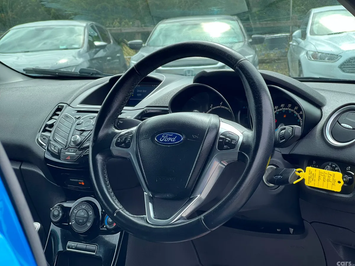 Ford Fiesta Hatchback, Petrol, 2015, Blue