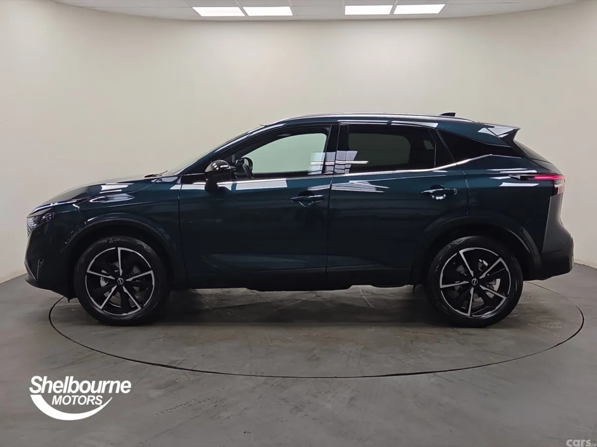 Nissan Qashqai Hatchback, Petrol, 2026, Green