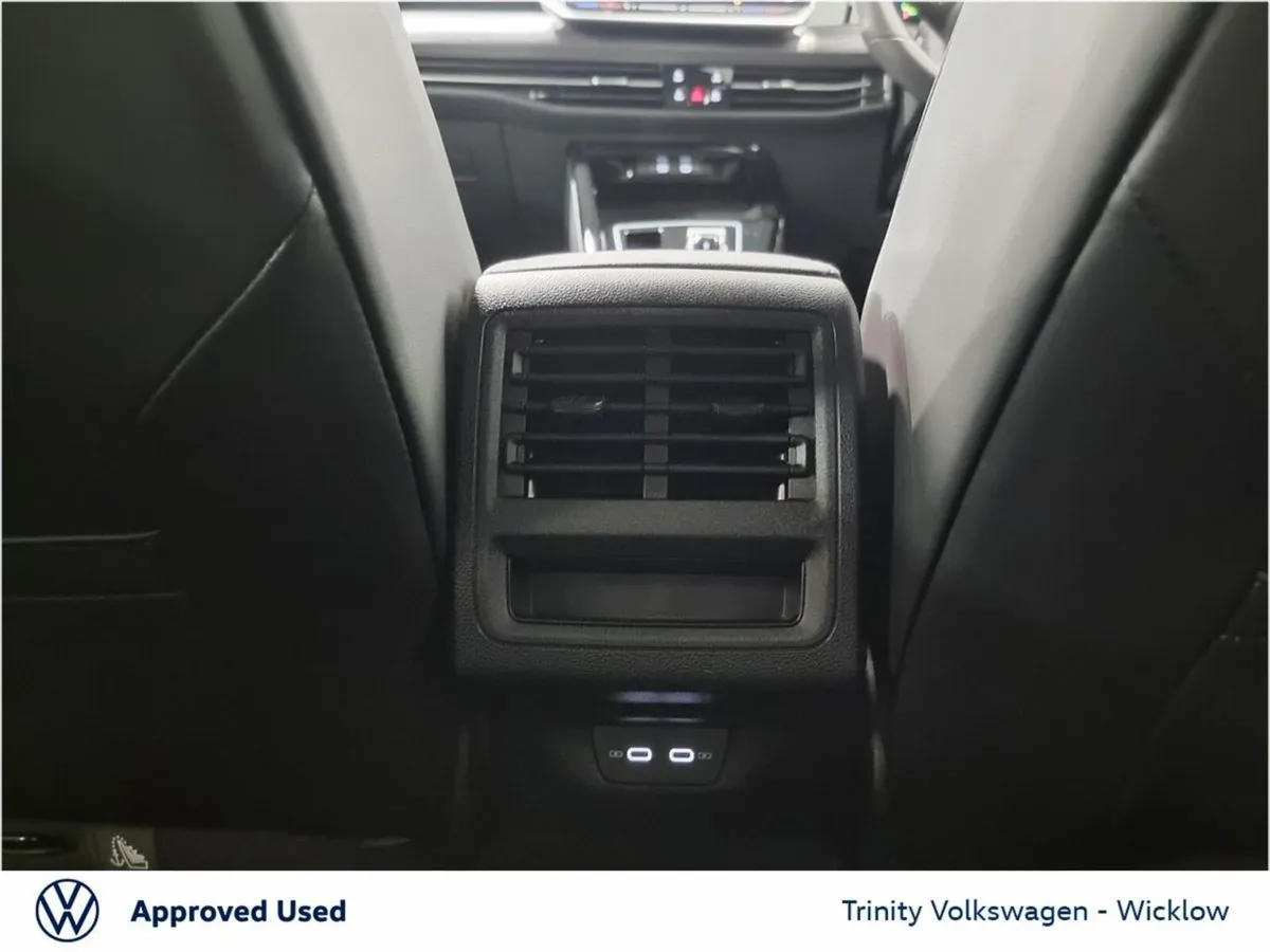Volkswagen Golf Estate, Petrol, 2026, White