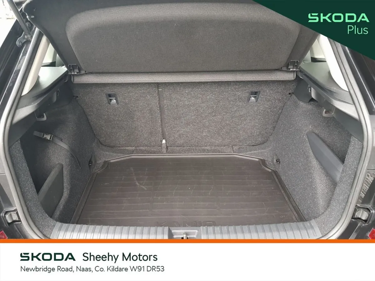 Skoda Kamiq Hatchback, Petrol, 2023, Grey
