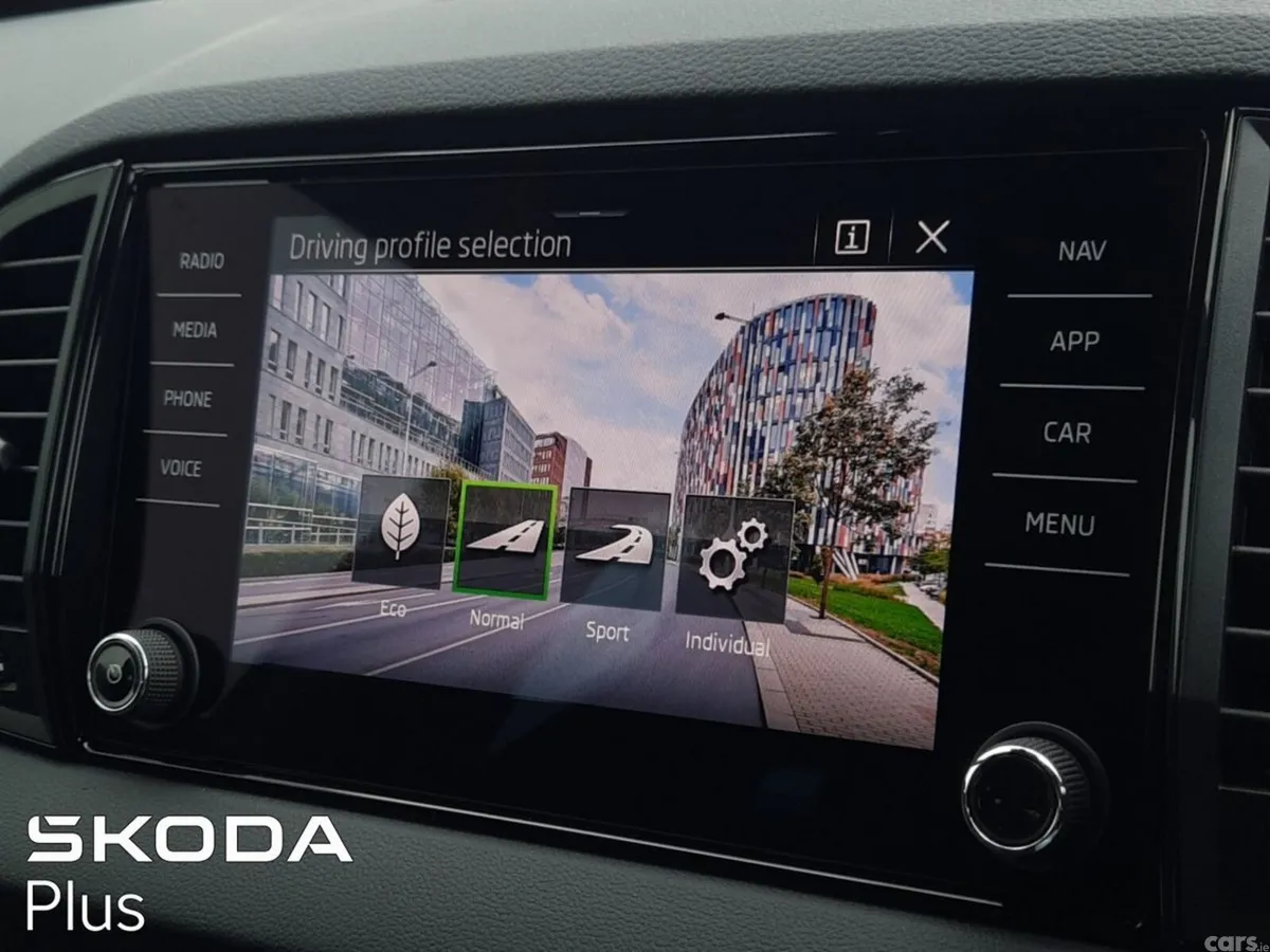 Skoda Karoq SUV, Diesel, 2026, Grey
