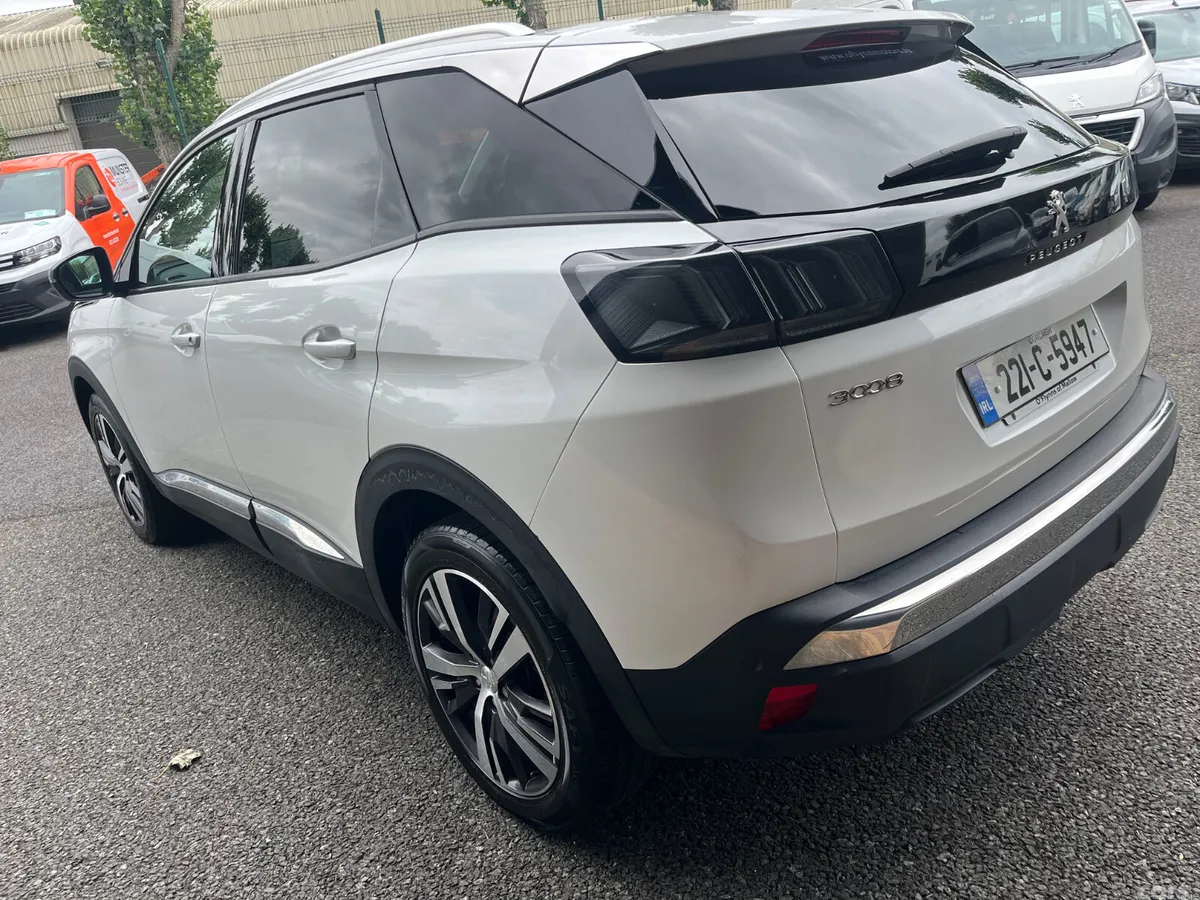 Peugeot 3008 MPV, Diesel, 2022, White