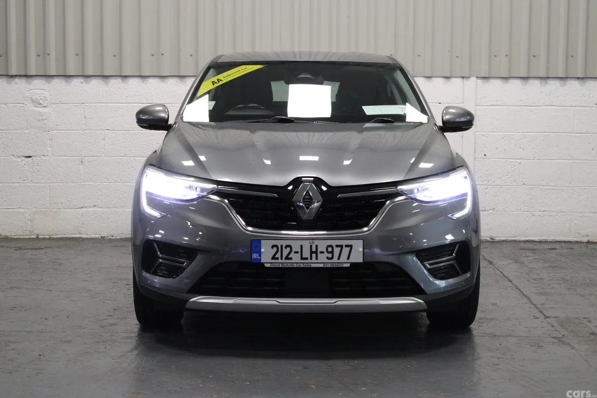 Renault Arkana Hatchback, Petrol, 2021, Grey