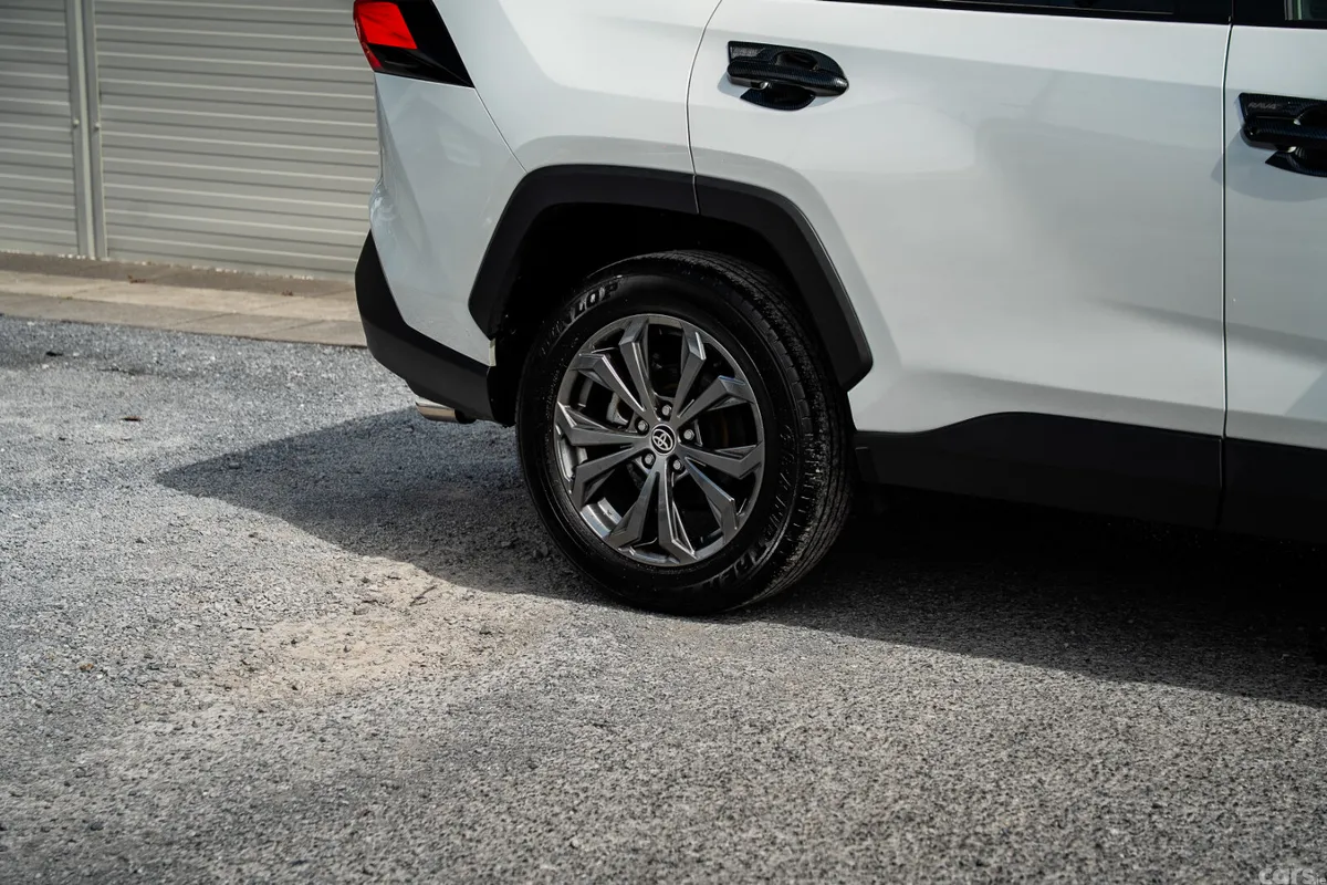 Toyota RAV4 SUV, Petrol Hybrid, 2024, White