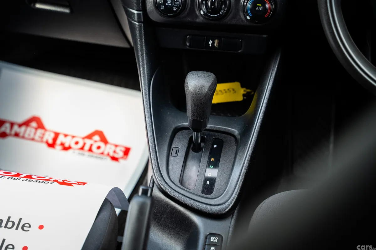 Toyota Yaris Hatchback, Petrol, 2021, Black