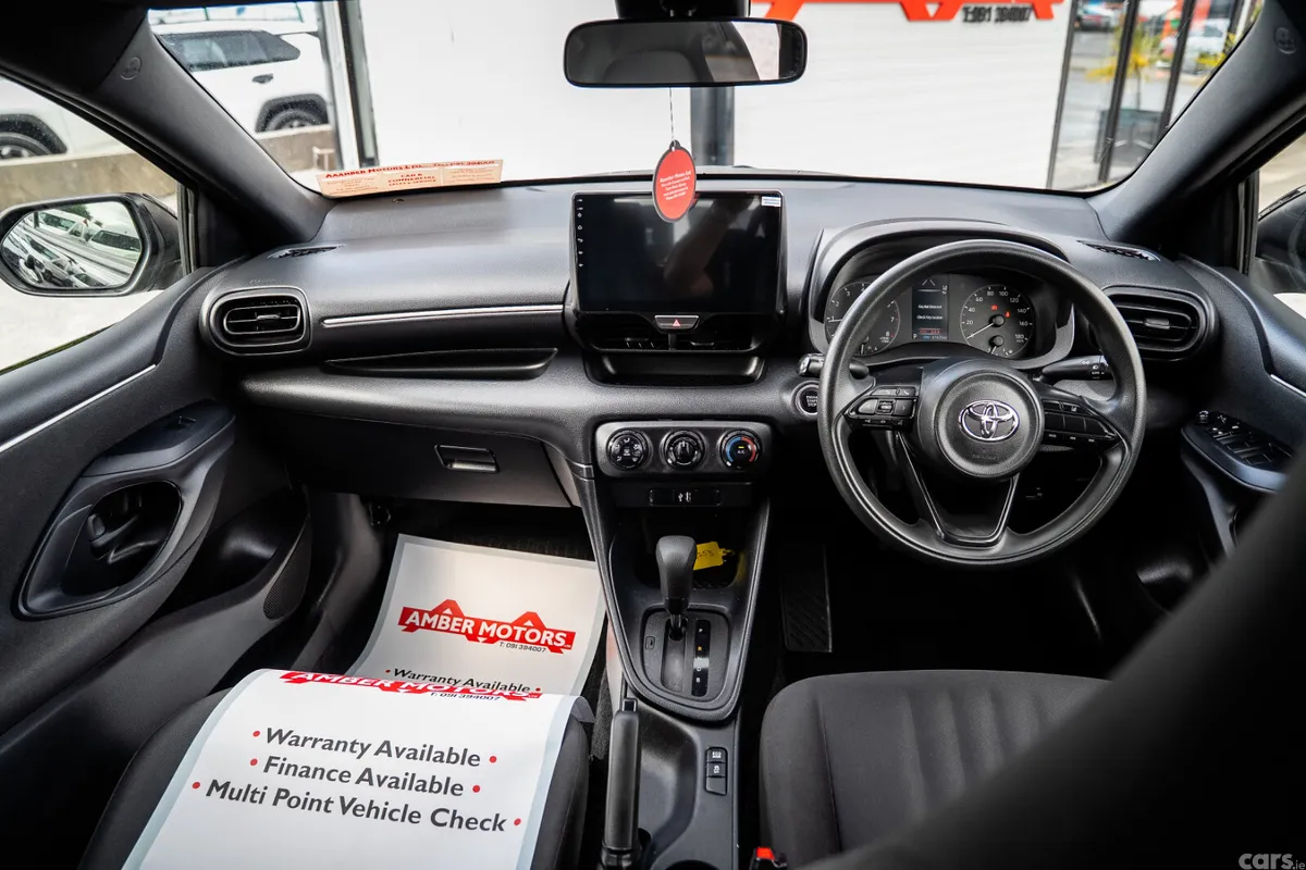 Toyota Yaris Hatchback, Petrol, 2021, Black