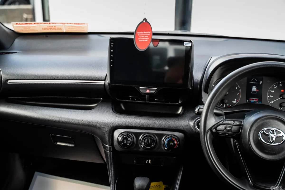 Toyota Yaris Hatchback, Petrol, 2021, Black