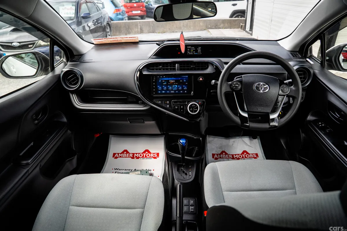 Toyota Aqua Hatchback, Petrol Hybrid, 2021, White