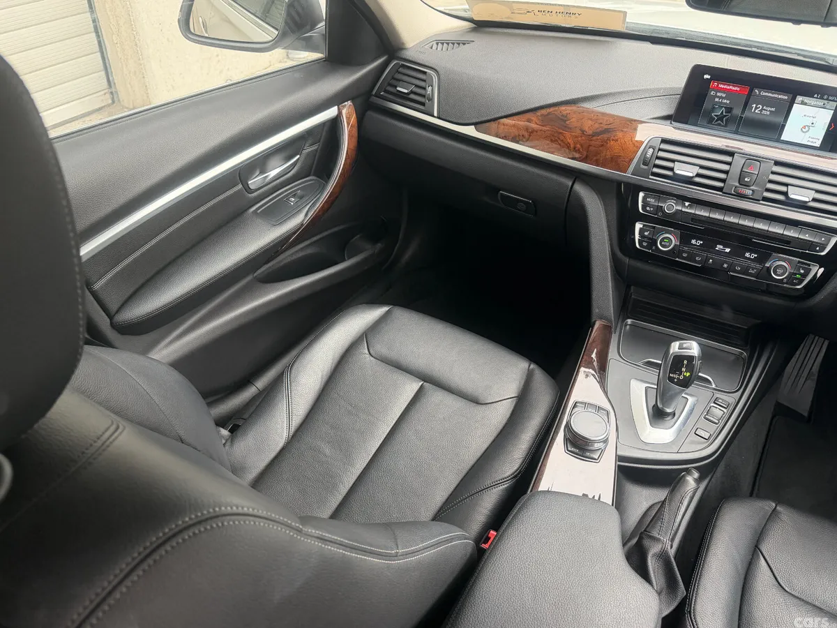 BMW 3-Series Estate, Diesel, 2019, White
