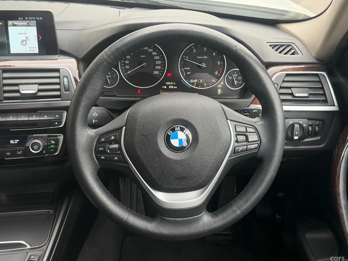 BMW 3-Series Estate, Diesel, 2019, White
