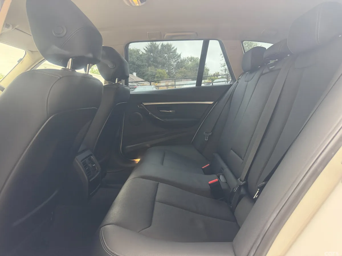 BMW 3-Series Estate, Diesel, 2019, White