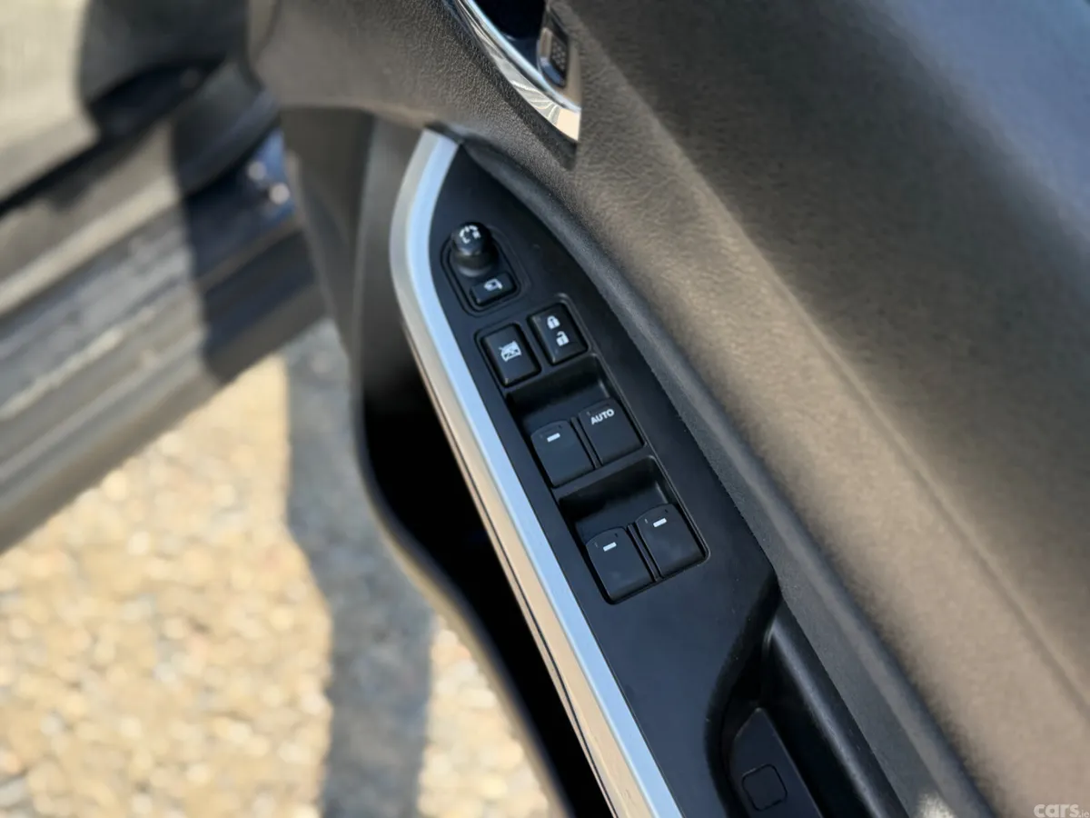 Suzuki Vitara SUV, Diesel, 2017, Black