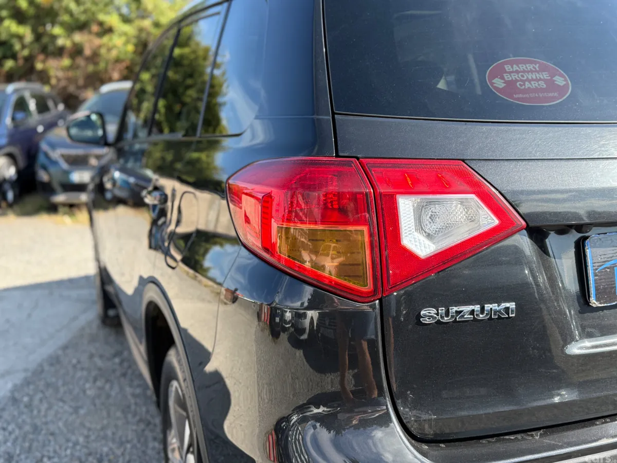 Suzuki Vitara SUV, Diesel, 2017, Black