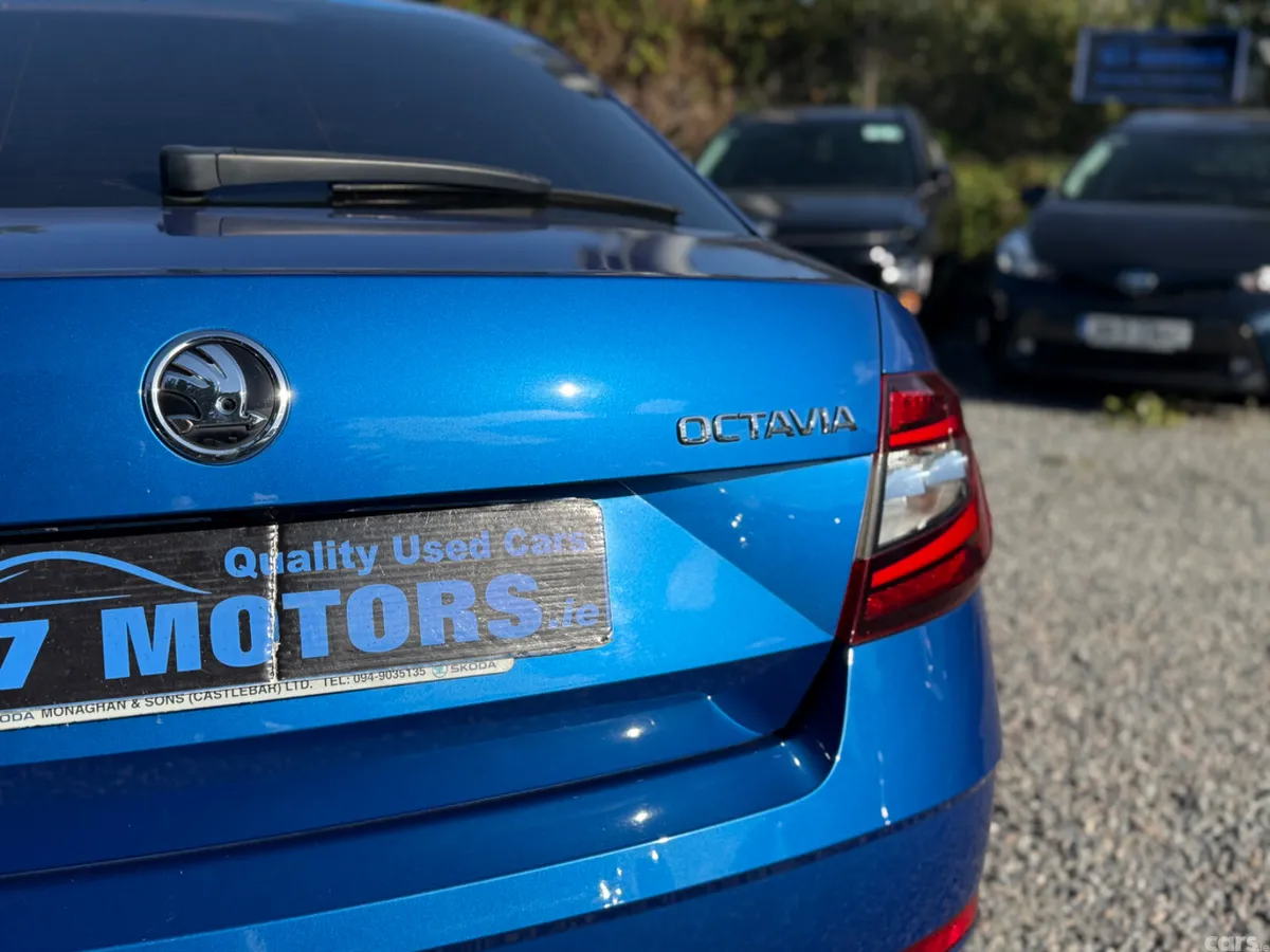 Skoda Octavia Saloon, Petrol, 2020, Blue