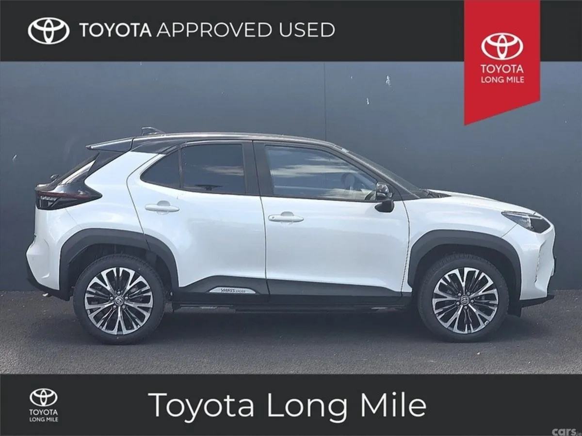 Toyota Yaris Cross SUV, Petrol Hybrid, 2023, White