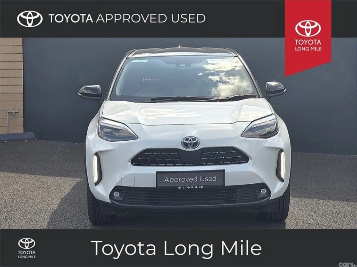 Toyota Yaris Cross SUV, Petrol Hybrid, 2023, White