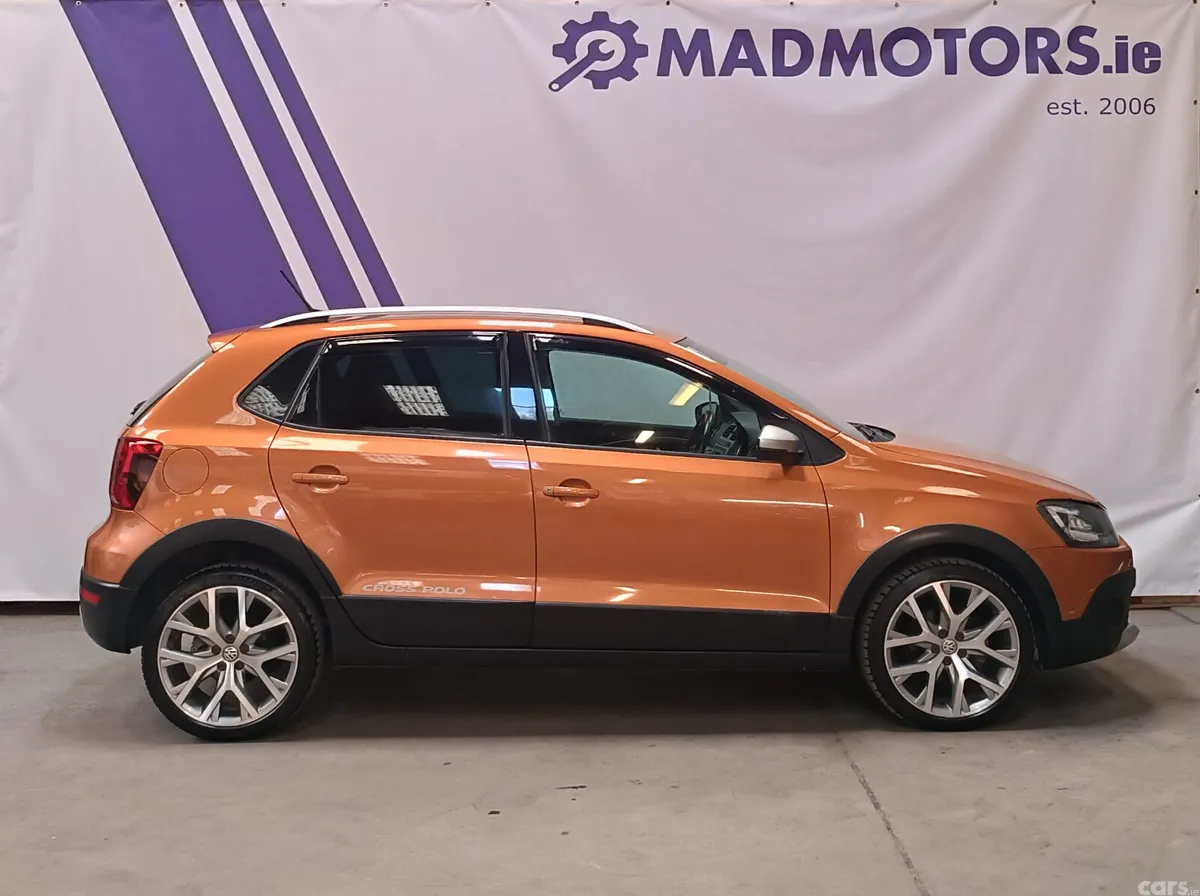 Volkswagen Polo Hatchback, Petrol, 2016, Orange