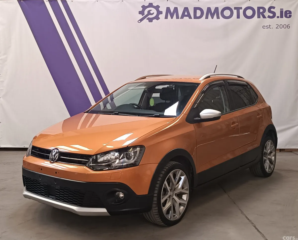 Volkswagen Polo Hatchback, Petrol, 2016, Orange
